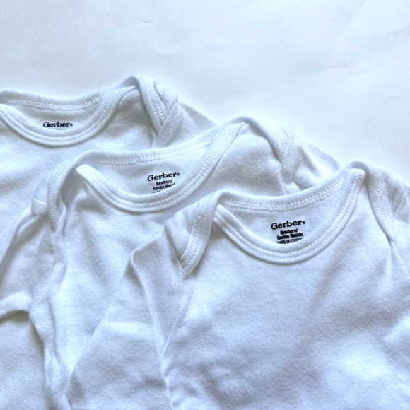 White Long Sleeve Onesies NB - Picture 3 of 4